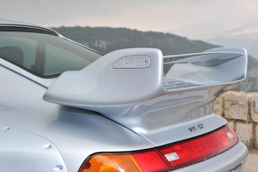  Porsche 911 GT2 1996 года  (фото 6 из 22)